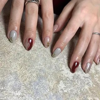 ネイル 里見 麗のネイルデザイン