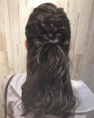 ヘアアレンジ クボキ サヤのヘアスタイル
