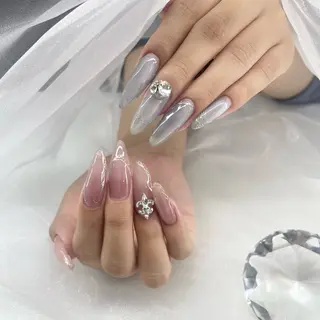 ネイル Rie Beauty所属・リエ ビューティのネイルデザイン