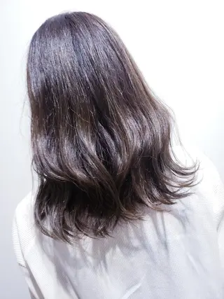 ロング パーマ カラー 饒平名 知也のヘアスタイル
