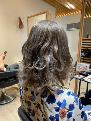 ロング カラー 関口 友行のヘアスタイル