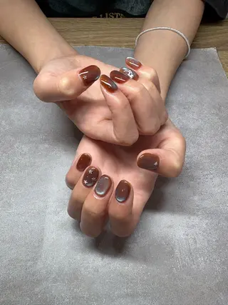 ネイル アンリッシュ新宿店 kousakaのネイルデザイン