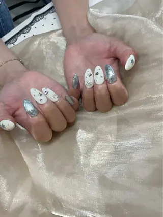 ネイル 鈴木 アキのネイルデザイン