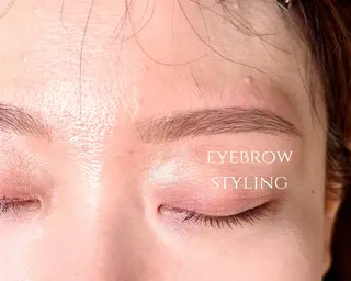 アイブロウ be/ yui🫧✨のマツエク・マツパデザイン