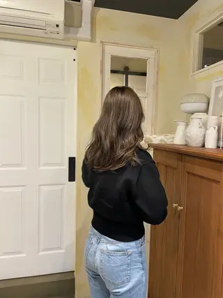 ロング カラー 🍋透け感カラー🍃 オリーブ🍐Kahoのヘアスタイル