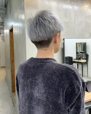 ショート カラー メンズ ダブルカラー/寒色 カラー/リリカ🦕のヘアスタイル
