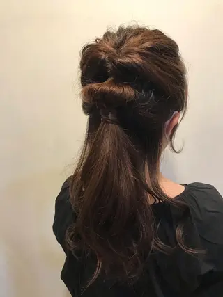 ロング ハイライト特化小澤 奈津美のヘアスタイル