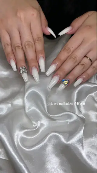 ネイル 𝐧𝐚𝐢𝐥 𝐌𝐢𝐖𝐢𝐢のネイルデザイン