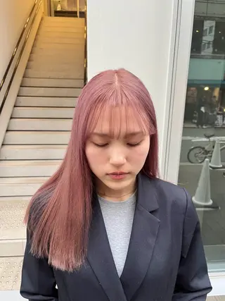 セミロング カラー 桃果 momokaのヘアスタイル