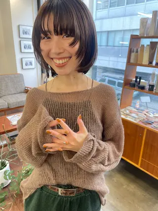 ショート カラー 💓パーマ，💗 レイヤーカットのヘアスタイル