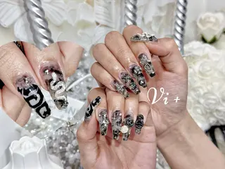 ネイル ✨Nailsalon Vi+✨のネイルデザイン