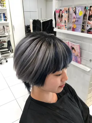ショート カラー クロスパーマ松永裕久 似合わせカットのヘアスタイル