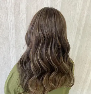 ロング カラー UNDER vr 【アンダーバー】のヘアスタイル