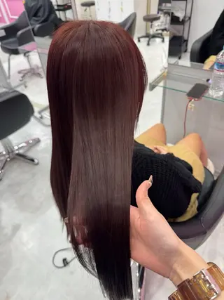 セミロング 𝐘𝐮𝐤𝐢 ベージュ系カラーのヘアスタイル