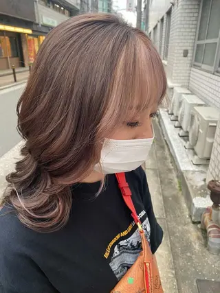 セミロング カラー バレイヤージュ 隅中秀弥のヘアスタイル