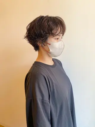 ショート カラー パーマ 林 瑠夏のヘアスタイル