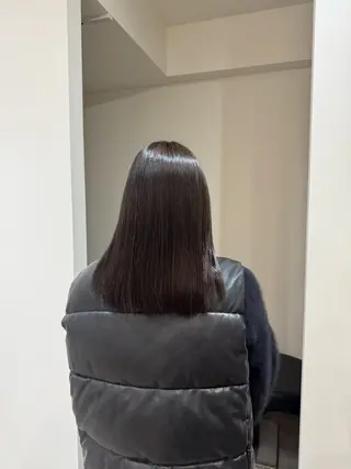 ミディアム カラー 大人な抜け感レイヤー remi🖤のヘアスタイル