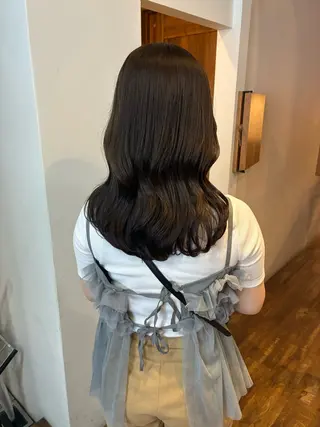セミロング nacoハイトーン ベージュ🤍のヘアスタイル