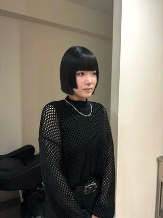 ショート カラー 大人な抜け感レイヤー remi🖤のヘアスタイル