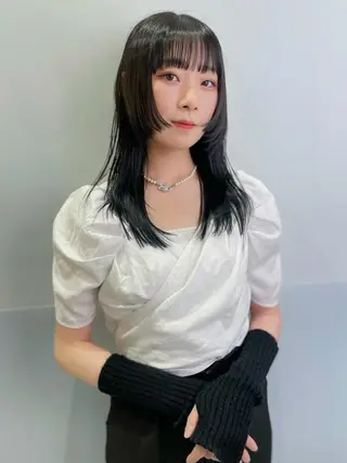 ミディアム カラー ブリーチ😼 ボブ✍️レイヤーのヘアスタイル