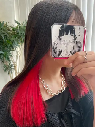 セミロング カラー インナーカラー 推し ブリーチ  髪質改善のヘアスタイル