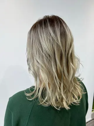 ミディアム カラー ルジャルダン葛西 NAOのヘアスタイル