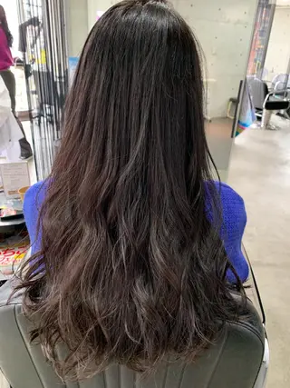 ロング カラー 小林 美央のヘアスタイル