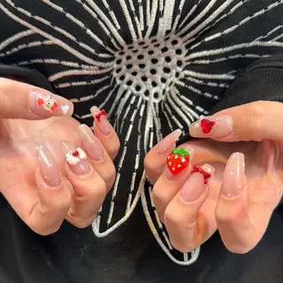 ネイル ☁️BLITZ 🎀笠原雪音🎀のネイルデザイン