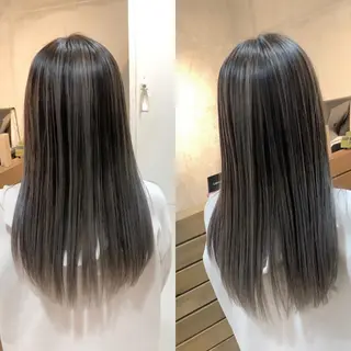 セミロング カラー リサ tonieのヘアスタイル