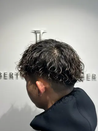ショート パーマ 千葉弘平 🔥波巻き特化🔥のヘアスタイル