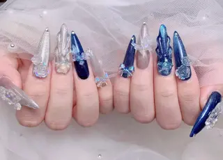 ネイル マギー ネイル🦋のネイルデザイン