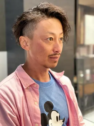 ショート パーマ メンズ メンズヘア特化 崎田 成人のヘアスタイル