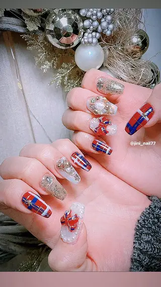 ネイル JINI NAIL所属・ジニ ネイルのネイルデザイン