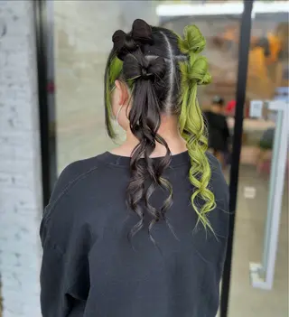 ヘアアレンジ タケモト マユナのヘアスタイル