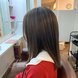 セミロング カラー elua kanekoの眉毛・アイブロウイメージ