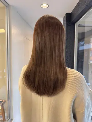 セミロング カラー ナチュラルに目を惹く デザイン/KOHNOのヘアスタイル