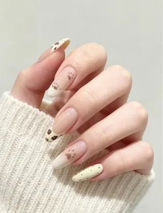 カラー AIN Nailのネイルデザイン
