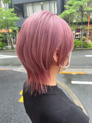 ショート 艶髪カラー&ウルフ フルカワ ヒロズミのヘアスタイル