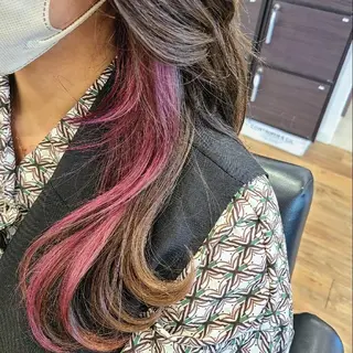 カラー ロング 関口 友菜のヘアスタイル