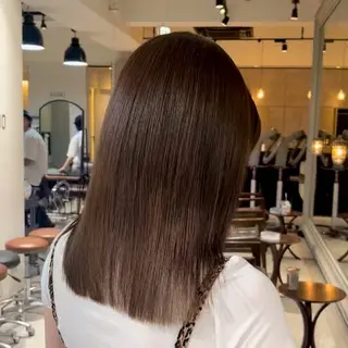 セミロング カラー 透明感🎀艶髪 💞まいか🎶のヘアスタイル