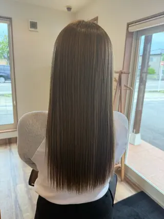 カラー タガミ リンカのヘアスタイル