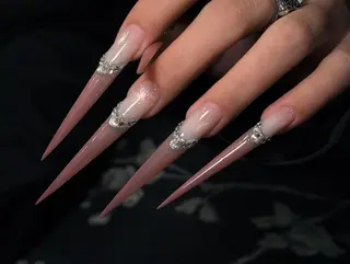 ネイル エリ🫧 nail池袋東口のネイルデザイン