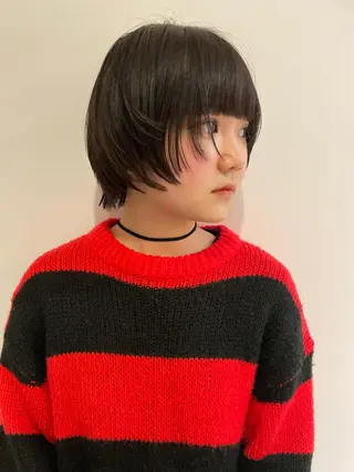 ショート ブリーチ😼 ボブ✍️レイヤーのヘアスタイル
