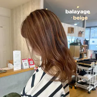 セミロング A. Seoのヘアスタイル