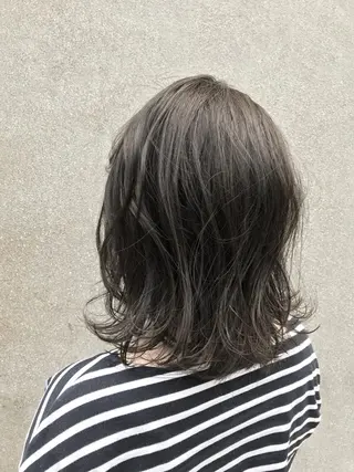 セミロング tatsumi/ボブ ウルフ/レイヤーのヘアスタイル