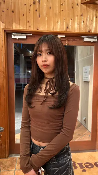 ロング 似合わせカット/ レイヤー／小倉瑳莉のヘアスタイル