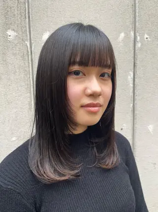 ロング SEAM アキホのヘアスタイル