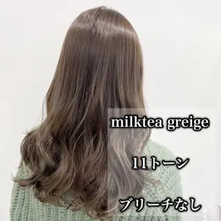 セミロング カラー レイヤーカット 透明感カラーのヘアスタイル