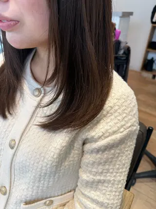 セミロング カラー 耳つぼ/クロスパーマ /イシグロのヘアスタイル