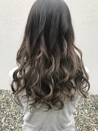 ロング カラー 髪質改善TR 透明感カラーHanaのヘアスタイル